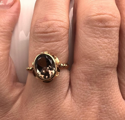 9ct Gold Ring Quartz Oval Cut Hallmark Size K 1/2