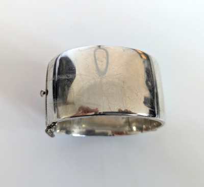 Vintage 1866 Solid Silver Buckle Style Hinged Bangle Hallmarked Birmingham