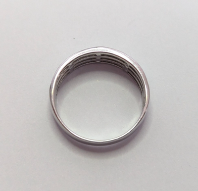 9ct White Gold Cubic Zirconia Wide Hallmarked Ring Size O 2.6g