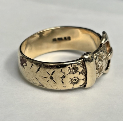 Mens 9ct Gold Ring Belt Buckle Floral Design Engraved Hallmark Size V