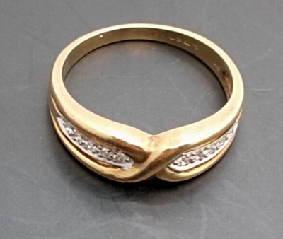 9ct Gold Ring Diamond Stones Size N UK Hallmarked Crossover Band 2.5g