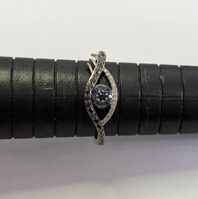 9ct White Gold Ring Sapphire Diamond Hallmarked Size R 1.6g
