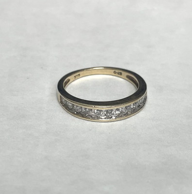 9ct Gold Ring Diamond 0.25ct Solid Gold Hallmarked Size M