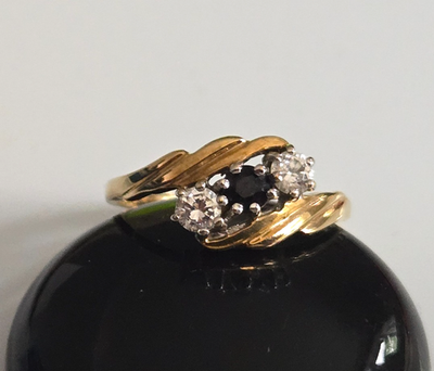 9ct Gold Ring Sapphire Twist Hallmark Size J 1/2 1.4g