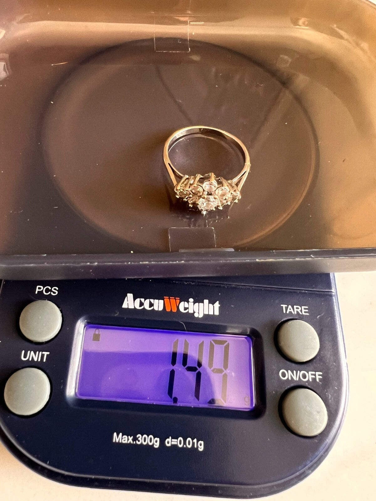 9ct White Gold Ring Cubic Zirconia Stones Solid Band Hallmark Ring Size I 1/2
