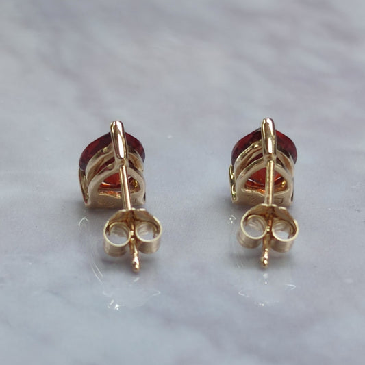 9ct Yellow Gold Stud Earrings Garnet Stones Size Gold Stamped Size 18mm x 8mm