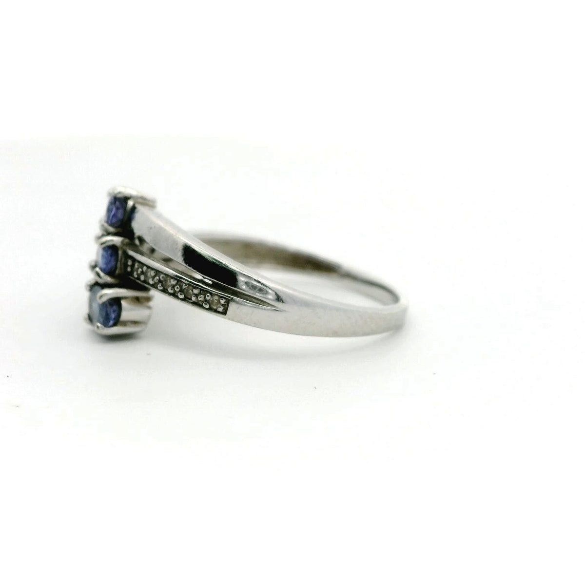 Tanzanite and Diamonds Ring 9ct White Gold UK Hallmark Size R 1/2 2.9g