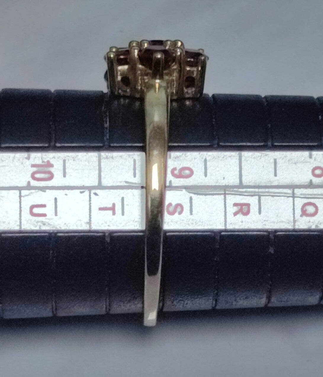 9ct Gold Ring Tourmaline Hallmark Size S 3g
