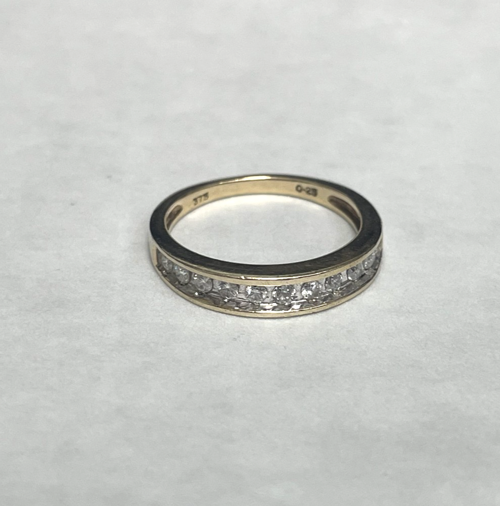 9ct Gold Ring Diamond 0.25ct Solid Gold Hallmarked Size M