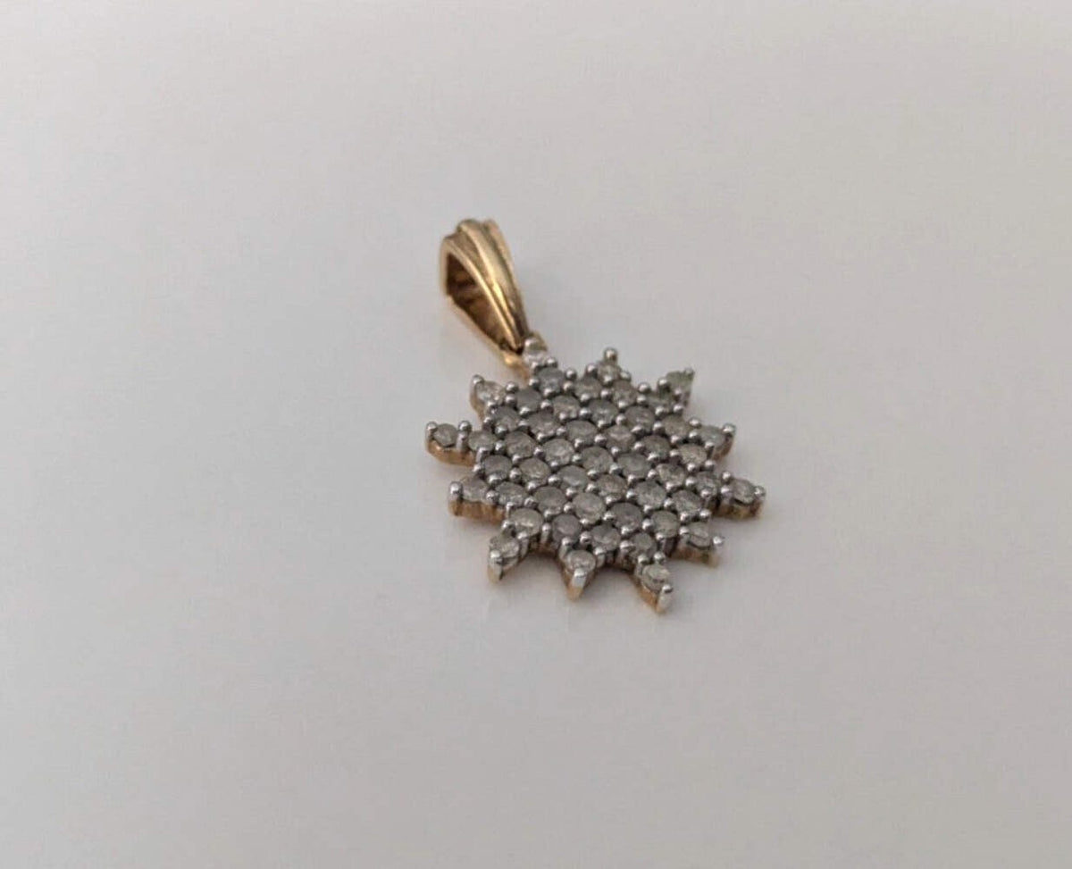 Vintage 9ct Gold Diamond Snowflake Starburst Cluster Pendant Gold Setting 1.6g