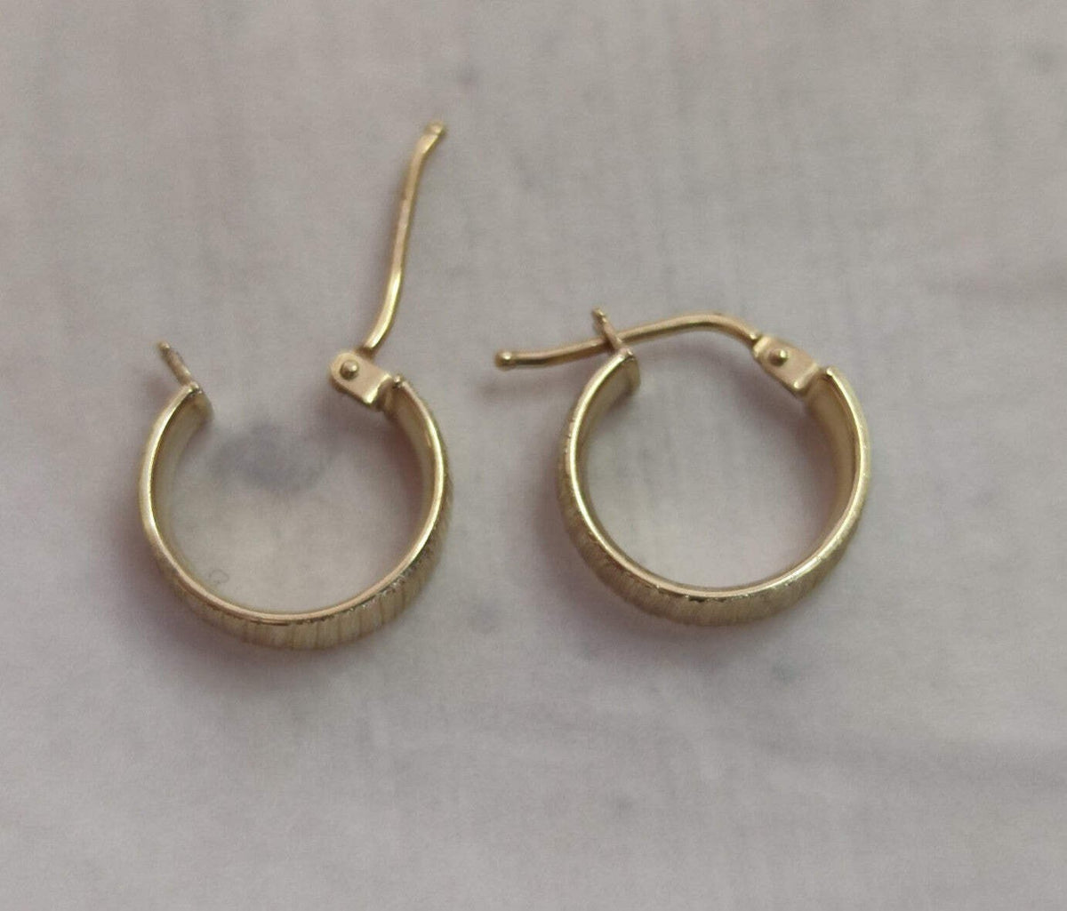 9ct Yellow Gold Small Cuff Earrings 375 Gold Stamped Size 13mm x 13mm
