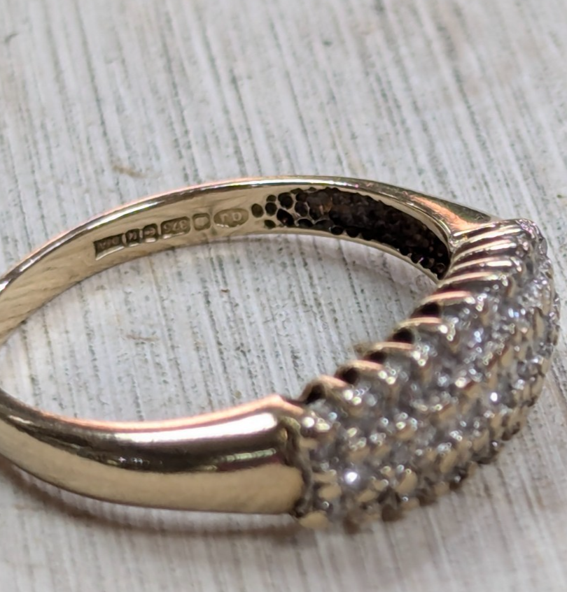 9ct Gold Ring Diamond 0.15ct HallmarkProng Size L 2.3g