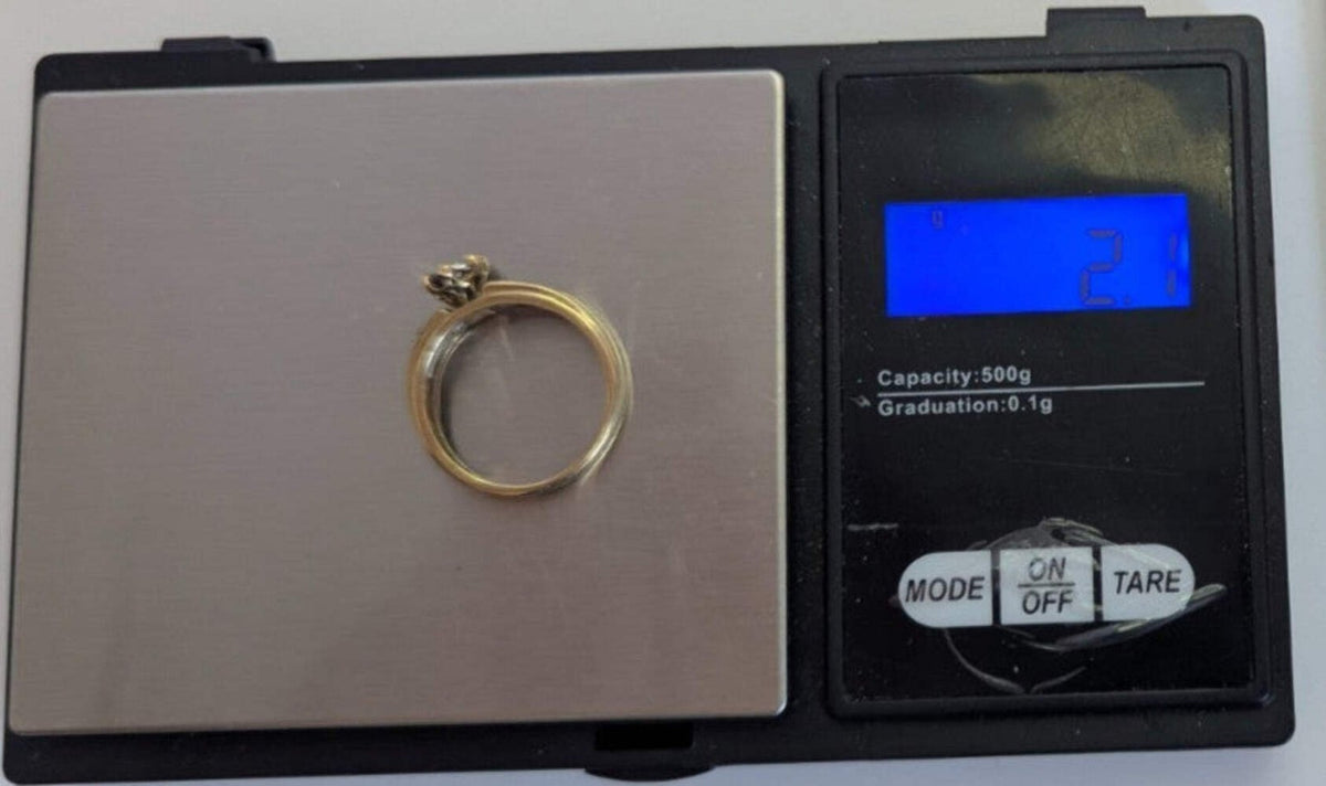 9ct Gold Ring Diamond 13 Stones Size N 1/2 Hallmarked 2.1 g Cluster Setting