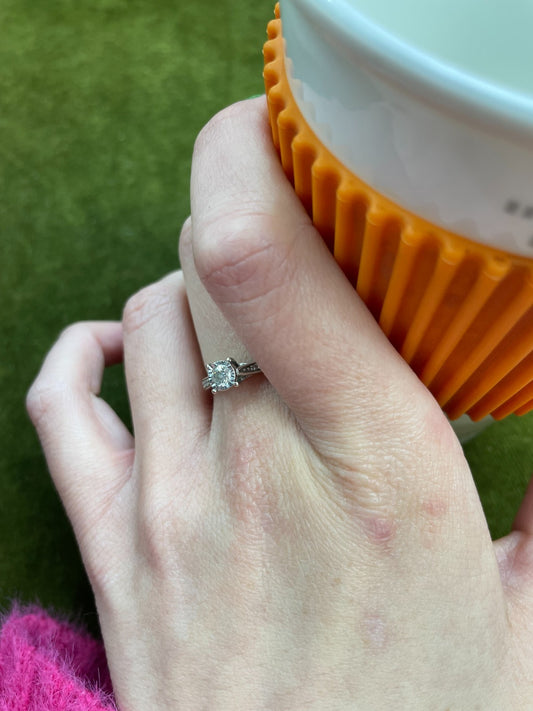9ct White Gold Diamond Ring 0.25ct Size L 1/2 Hallmark 375 Illusion Wedding 2.9g