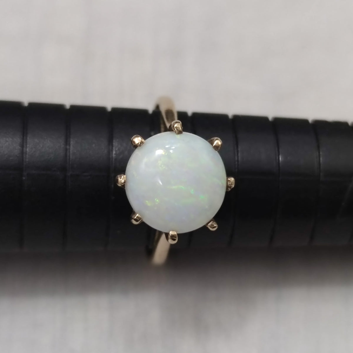 Opal 9ct Yellow Gold Ring Size M 1/2 Stamped 375 Solitaire Oct 3.2g