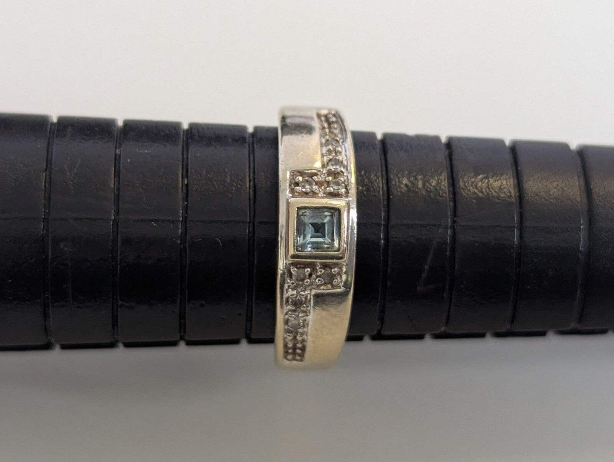 9ct White Gold Ring Topaz and Diamond Solid Band Hallmark Size M 1/2