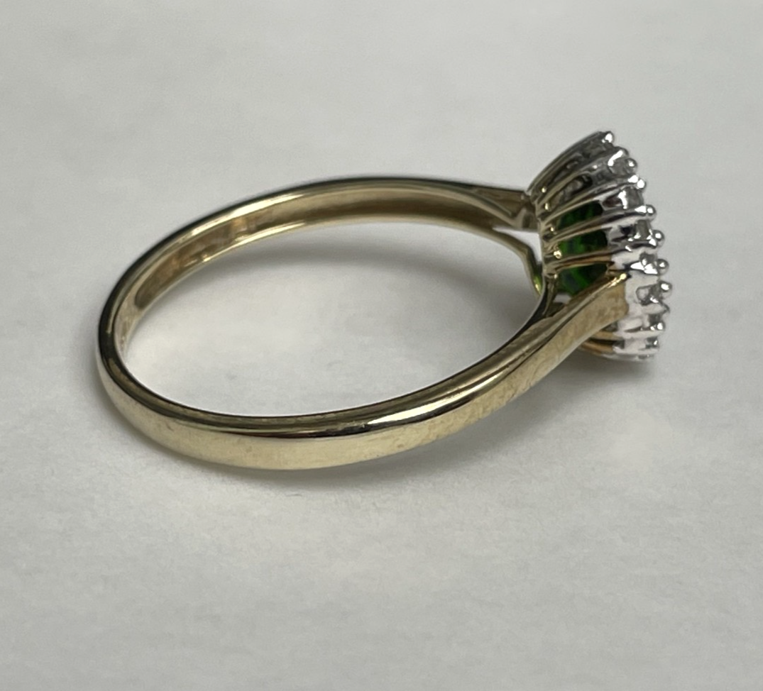 9ct Gold Ring Diopside and Diamonds Hallmarked Size S
