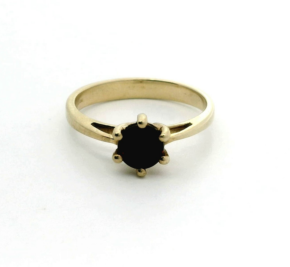 9ct Gold Ring Garnet Stone Solitaire UK Hallmark Size N 2.8g January Birthstone