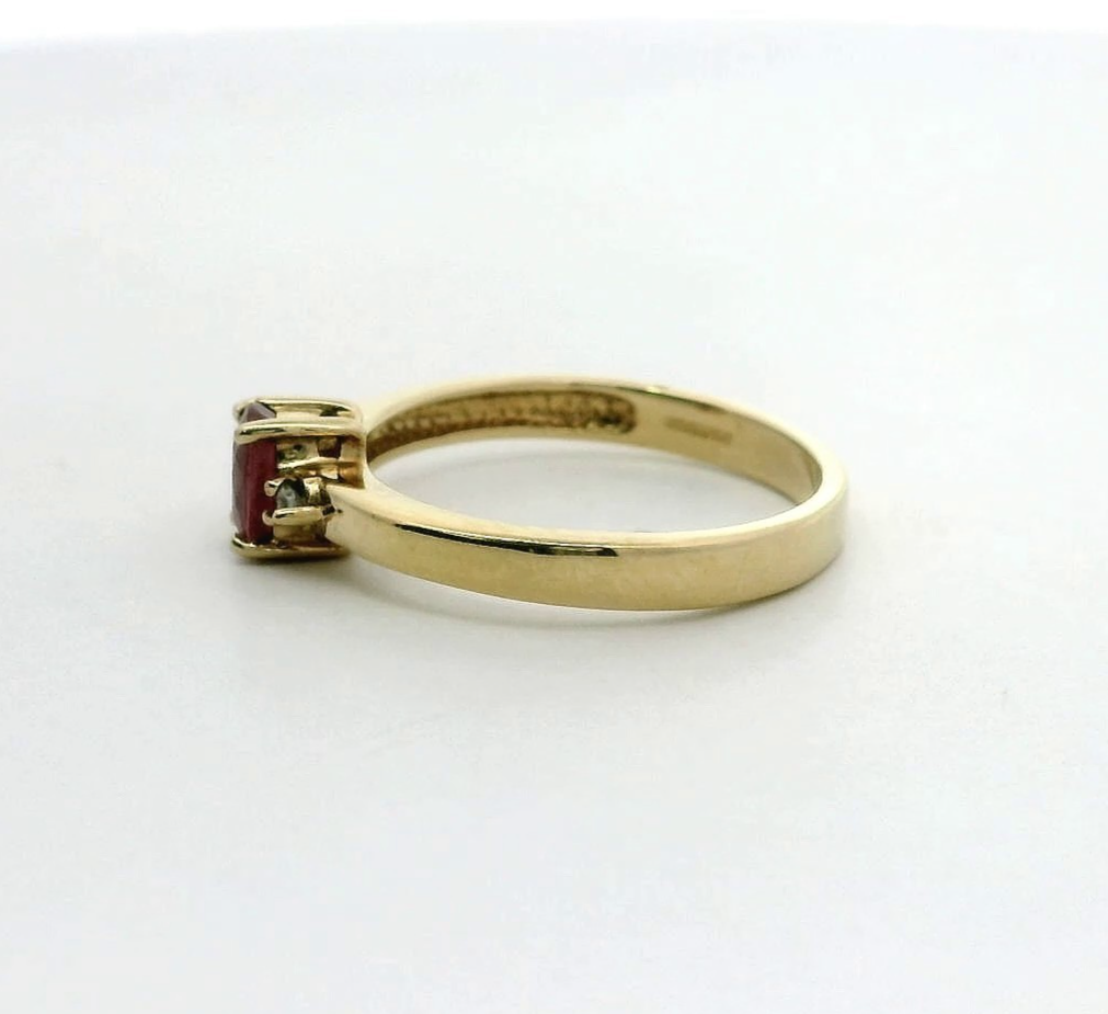 9ct Yellow Gold Ring Ruby Zircon Stones Size N 1/2 Hallmarked 2.5g Certification