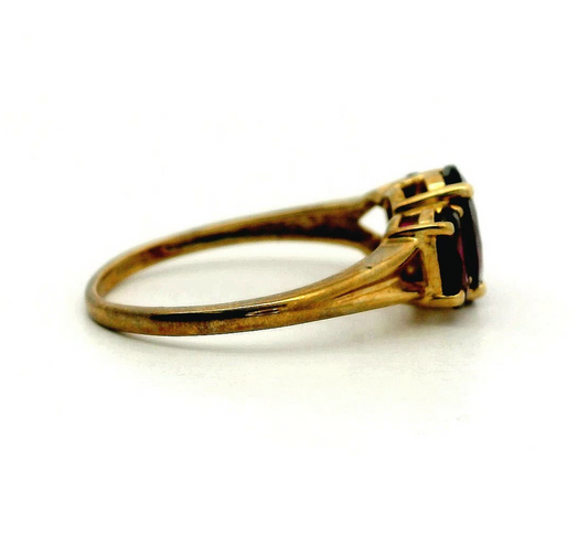 9ct Gold Ring Garnet Three Stone Birthstone Size O 1/2 UK Hallmarked 2.2g