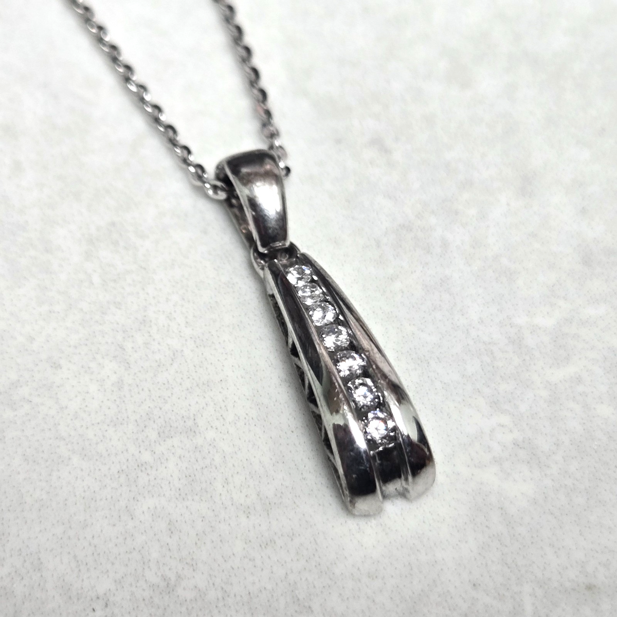 925 Sterling Silver Turquoise Pendant Necklace 18" Stamped Link Chain December