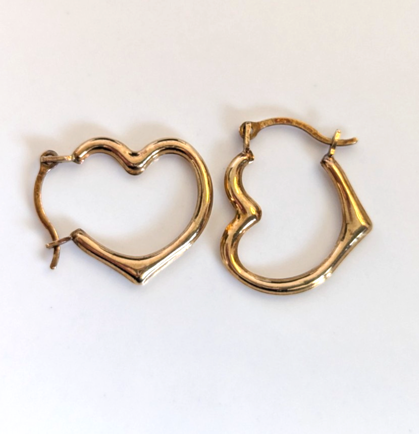 9ct Gold Heart Earrings UK Hallmarked Hinged Closure Hollow 0.9g 16mm x 12mm