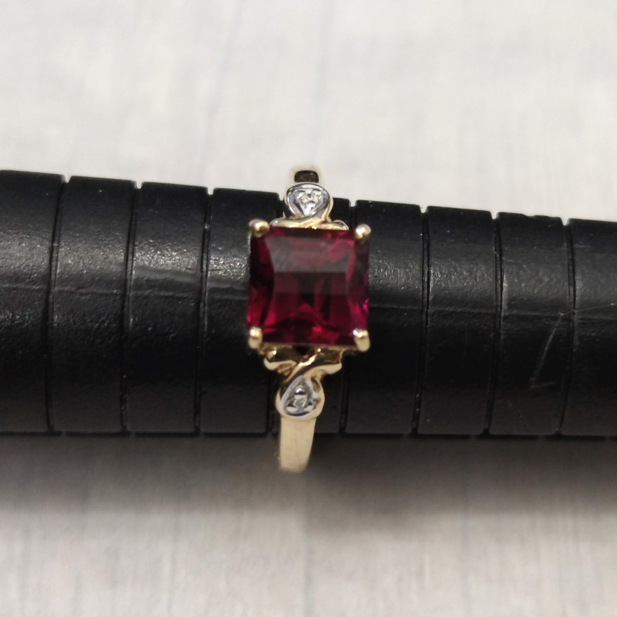 9ct Gold Garnet Diamond Ring Size N 1/2 Square Solitaire Hallmark 375 3g