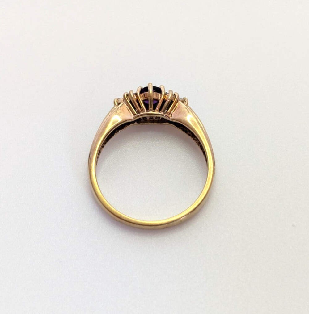 9ct Gold Ring Amethyst Diamond Hallmark Size M 1/2