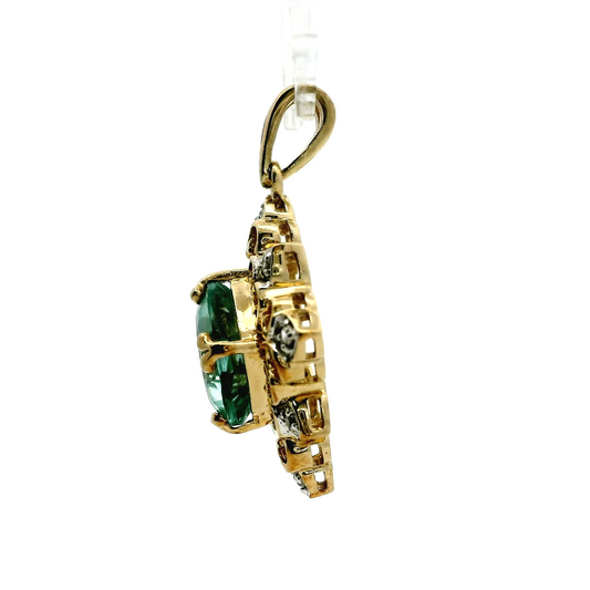 9ct Yellow Gold Ornate Pendant Tourmaline Diamond Stones 375 Stamped 4.9g