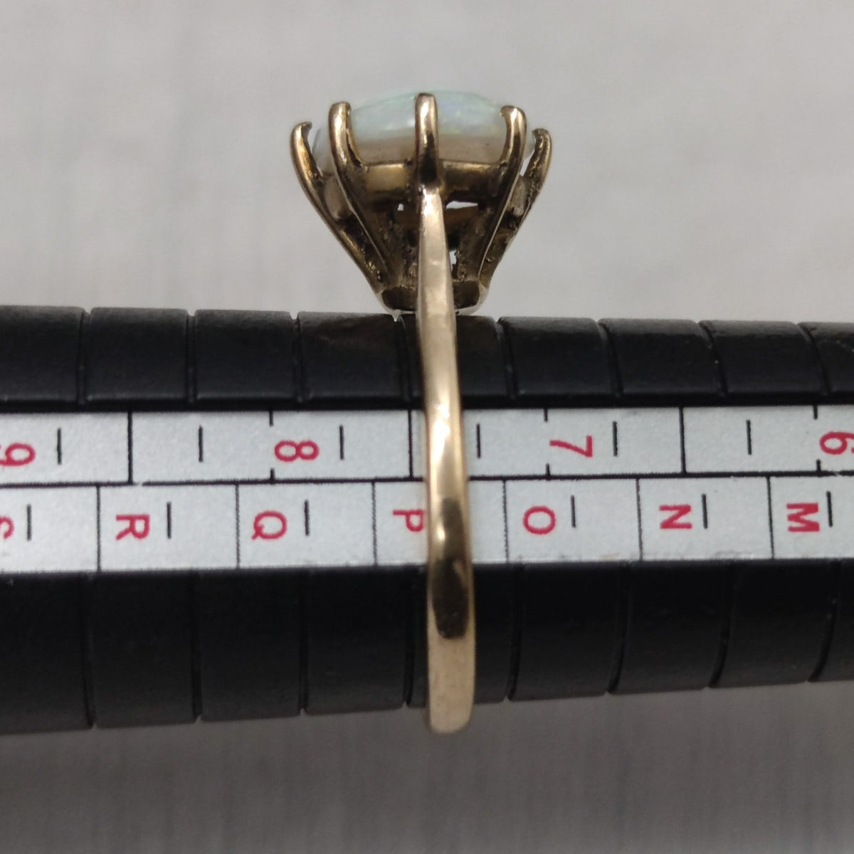Opal 9ct Yellow Gold Ring Size M 1/2 Stamped 375 Solitaire Oct 3.2g