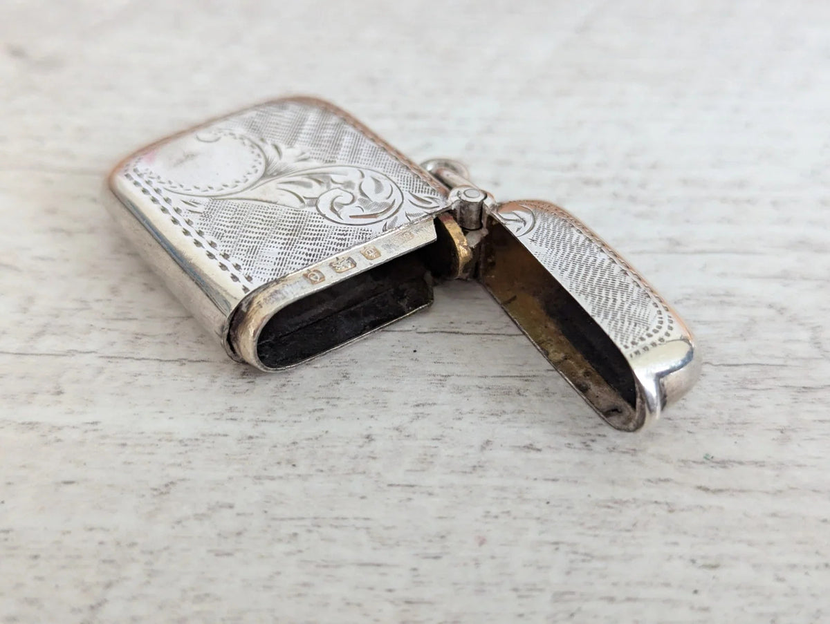 Silver Vesta Case 1904 Birmingham Assayed Hallmarked 34mm x 63mm