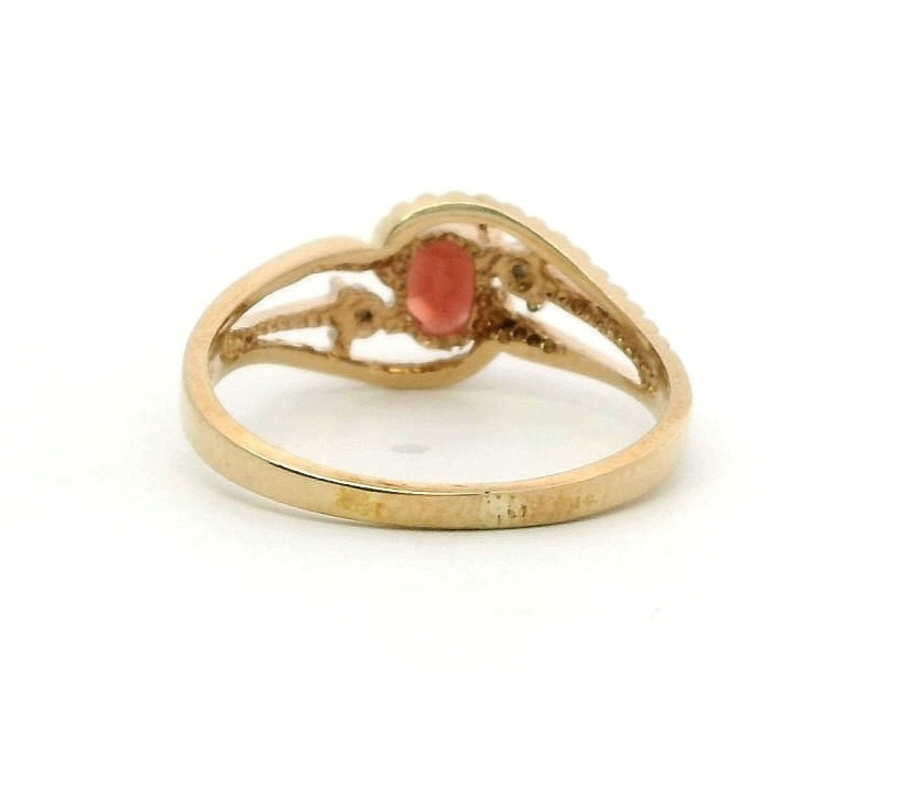 9ct Yellow Gold Red Garnet Diamond Trilogy Ring Birmingham Hallmarked Size M 1/2