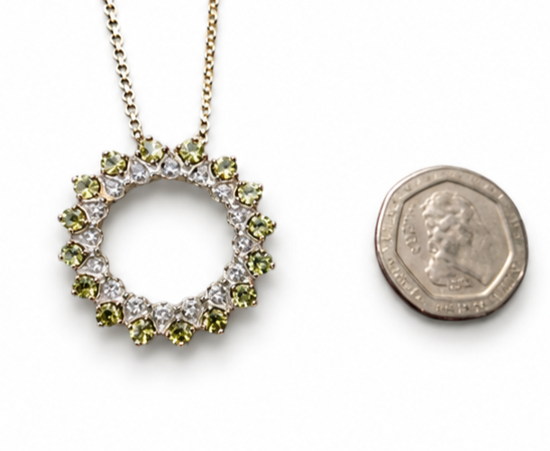 9ct Yellow Gold Peridot Diamond Wreath Pendant Circle of Life Hallmarked 375