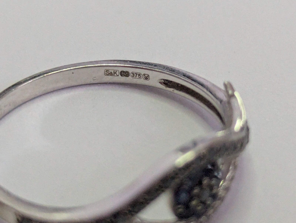 9ct White Gold Ring Sapphire Diamond Hallmarked Size R 1.6g