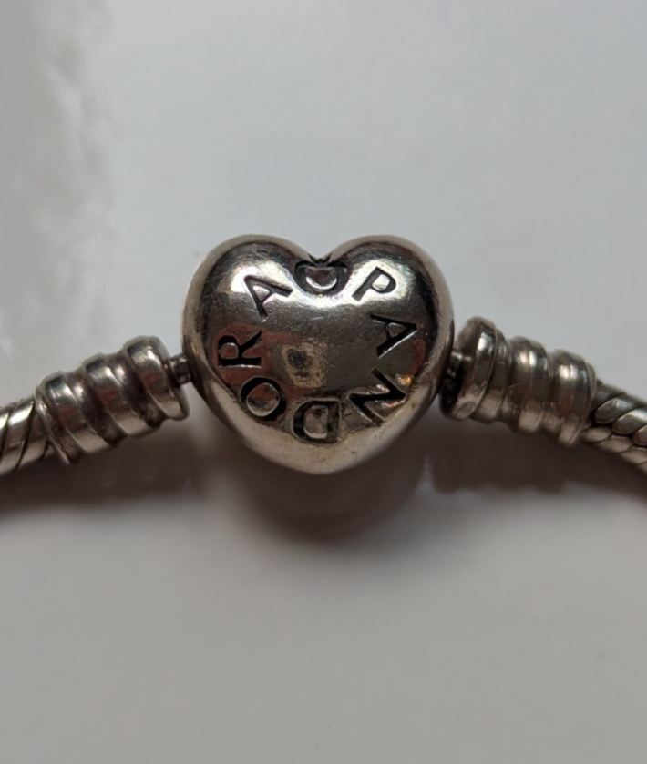Pandora Moments Snake Chain Bracelet Heart Shaped Clasp 18.5cm Long