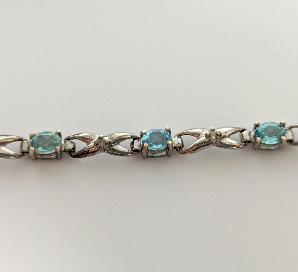 Silver Tennis Bracelet Topaz Cubic Zirconia Stones 19cm Long 4.6g 925 Stamped