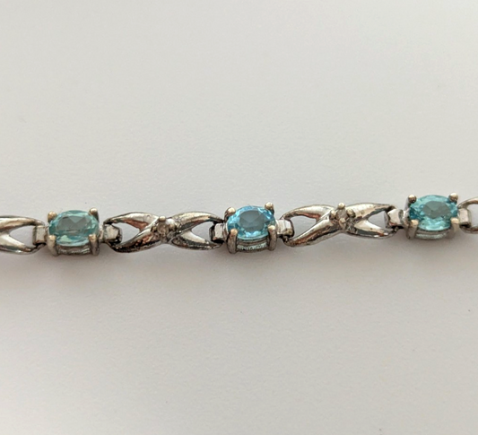 Silver Tennis Bracelet Topaz Cubic Zirconia Stones 19cm Long 4.6g 925 Stamped