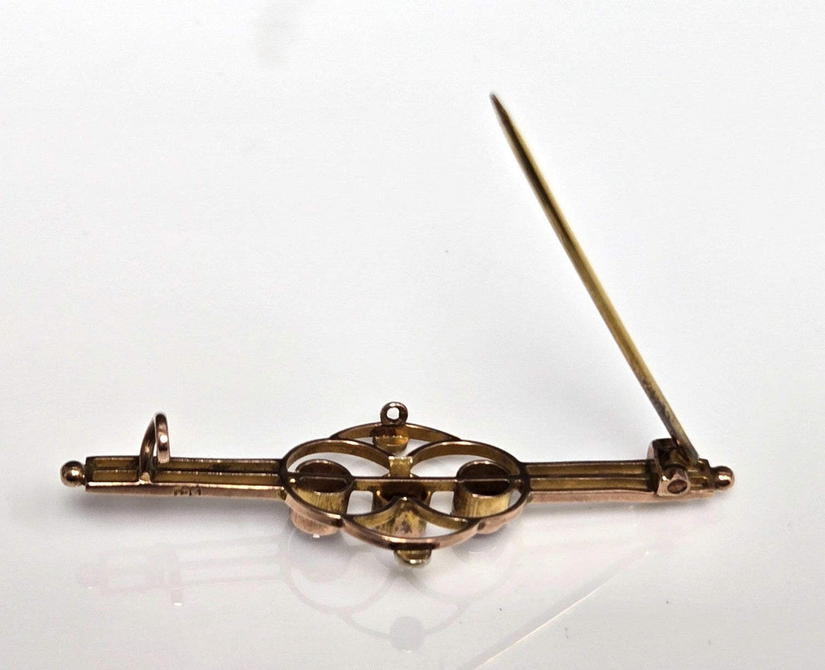 9ct Yellow Gold Victorian Brooch Amethyst and Pearl Stones Hallmarked