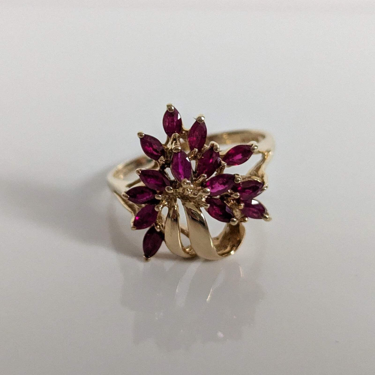 9ct Gold 14 Ruby Ring Size S Hallmarked 375 Cluster July 4g