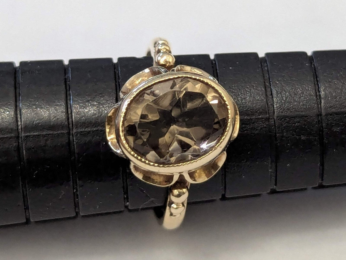 9ct Gold Ring Quartz Oval Cut Hallmark Size K 1/2