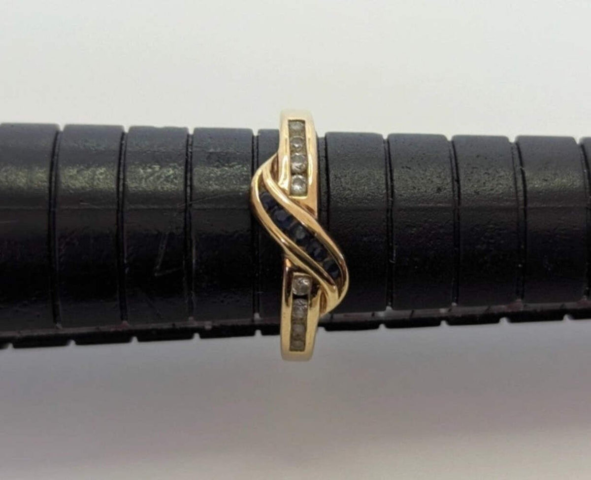 9ct Gold Ring Sapphire & Cubic Zirconia Stones Hallmarked Size J 1/2 1.4g