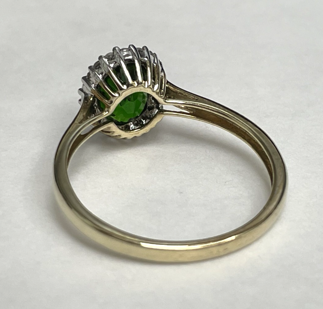 9ct Gold Ring Diopside and Diamonds Hallmarked Size S