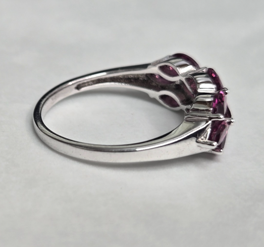 Silver Garnet Ring Red Gemstone Prong Setting Style UK Size S