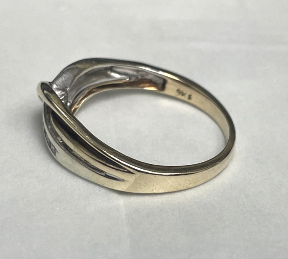 9ct Gold Ring Diamond 0.10ct Size Q Hallmarked 3.1g
