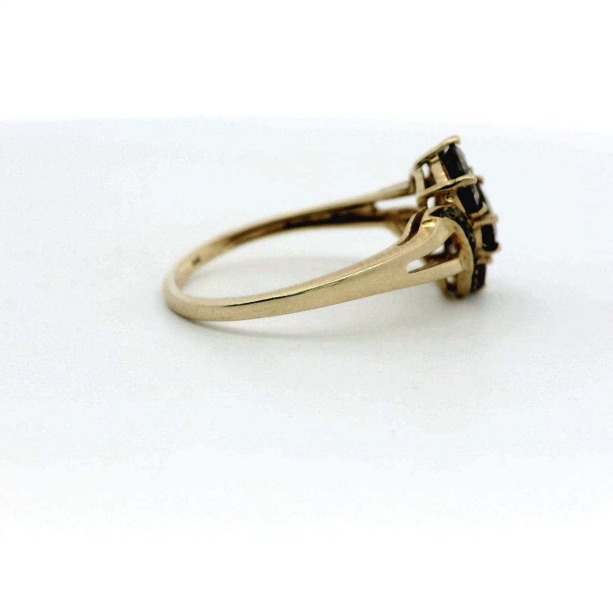 9ct Gold Ring Quartz and Diamond Stones Size S 2012 Hallmarked 2.7g