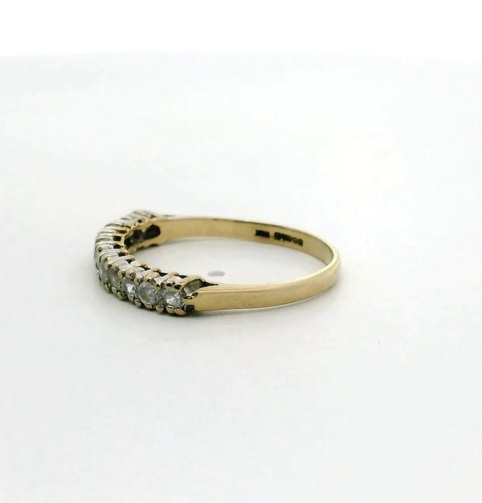 9ct Gold Eternity Ring Cubic Zirconia Stones Size N Hallmarked 1.4g