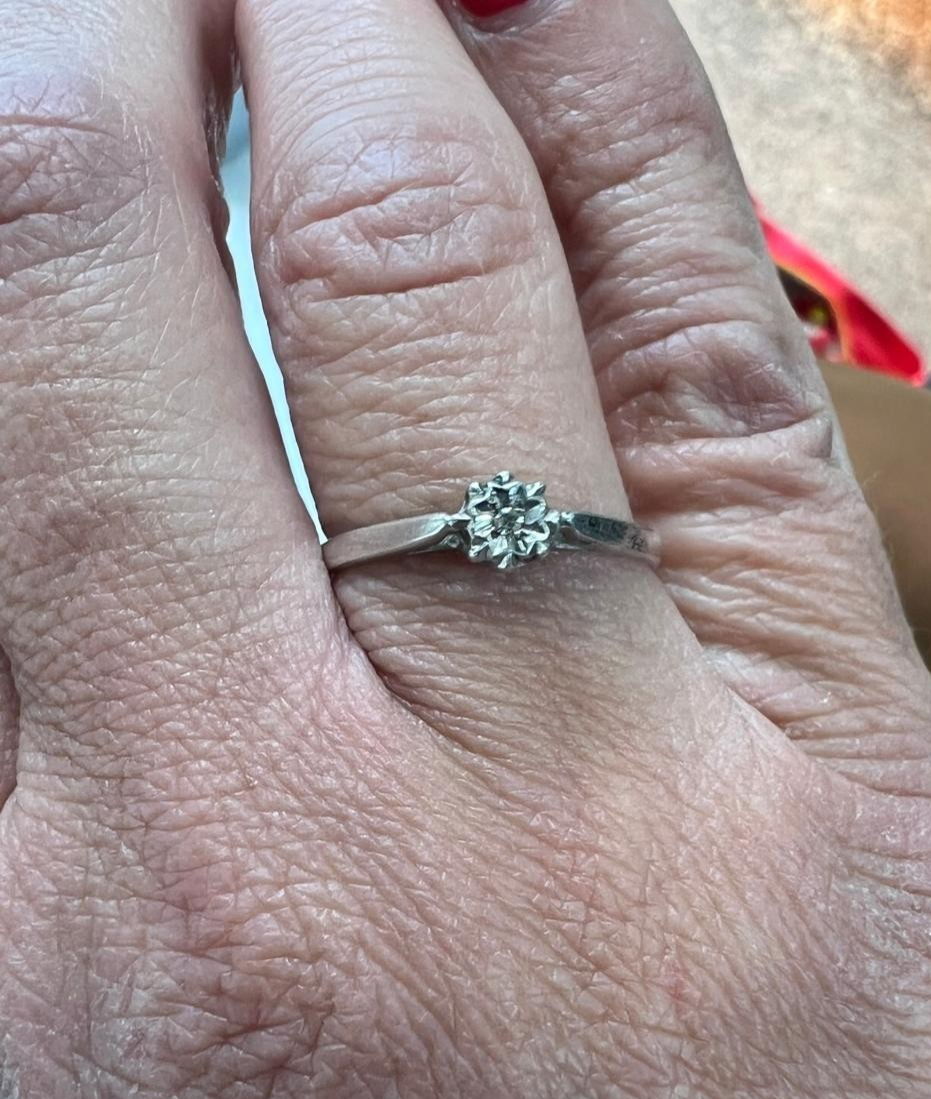 Vintage Silver Engagement Ring Diamond Stone 925 Stamped Size P 1.6g