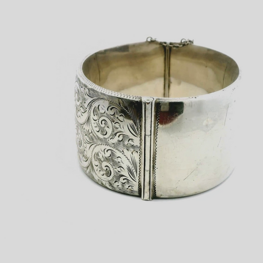 Vintage 1866 Solid Silver Buckle Style Hinged Bangle Hallmarked Birmingham
