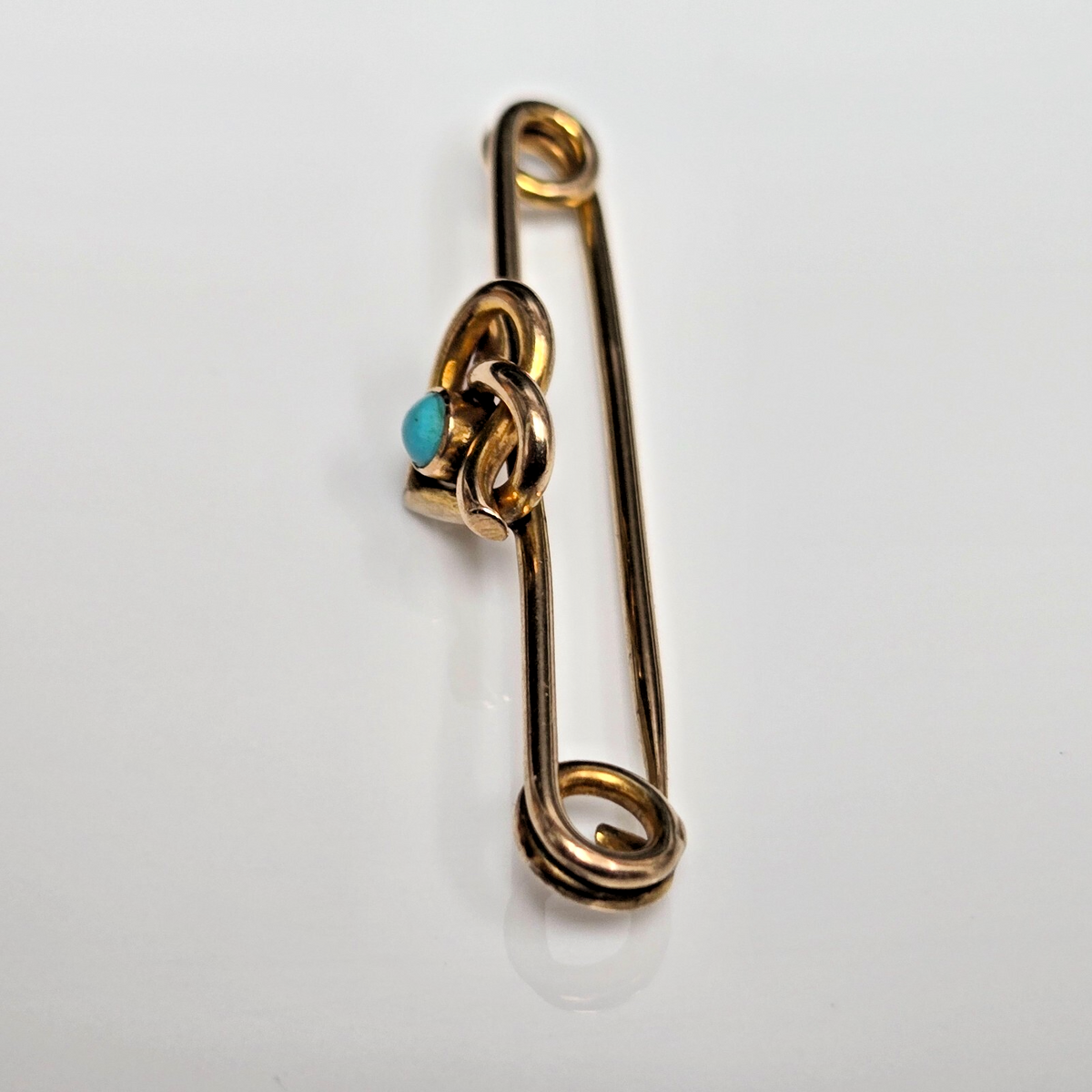 9ct Yellow Gold Heart Brooch Turquoise Stone Hallmarked Size 43mm x 10mm