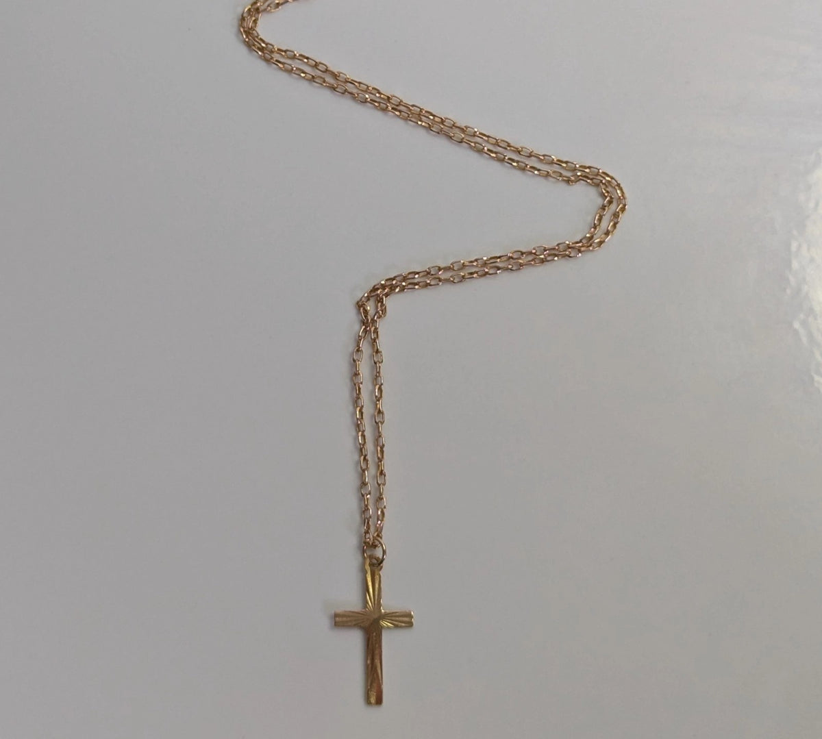 9ct Yellow Gold Cross Necklace Solid Gold Hallmarked 44cm Long Chain and Cross